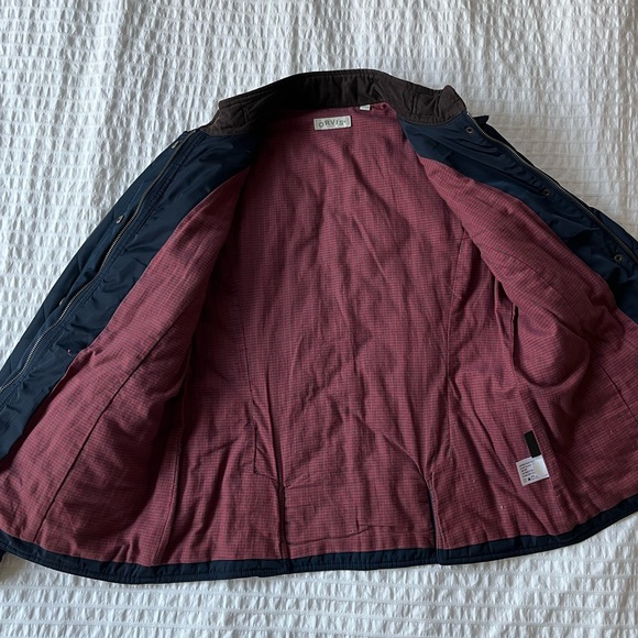 Orvis Quilted Navy Jacket - Picture 4 of 8